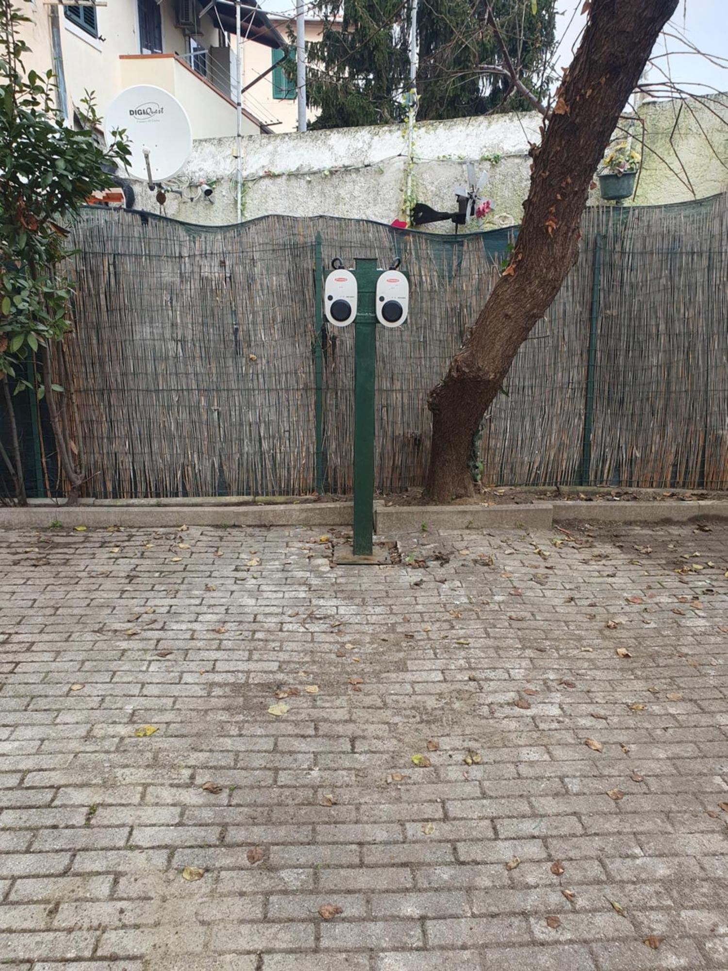 Casa N 1 Con Parcheggio Privato E Colonnina Ricarica Lägenhet Livorno Exteriör bild