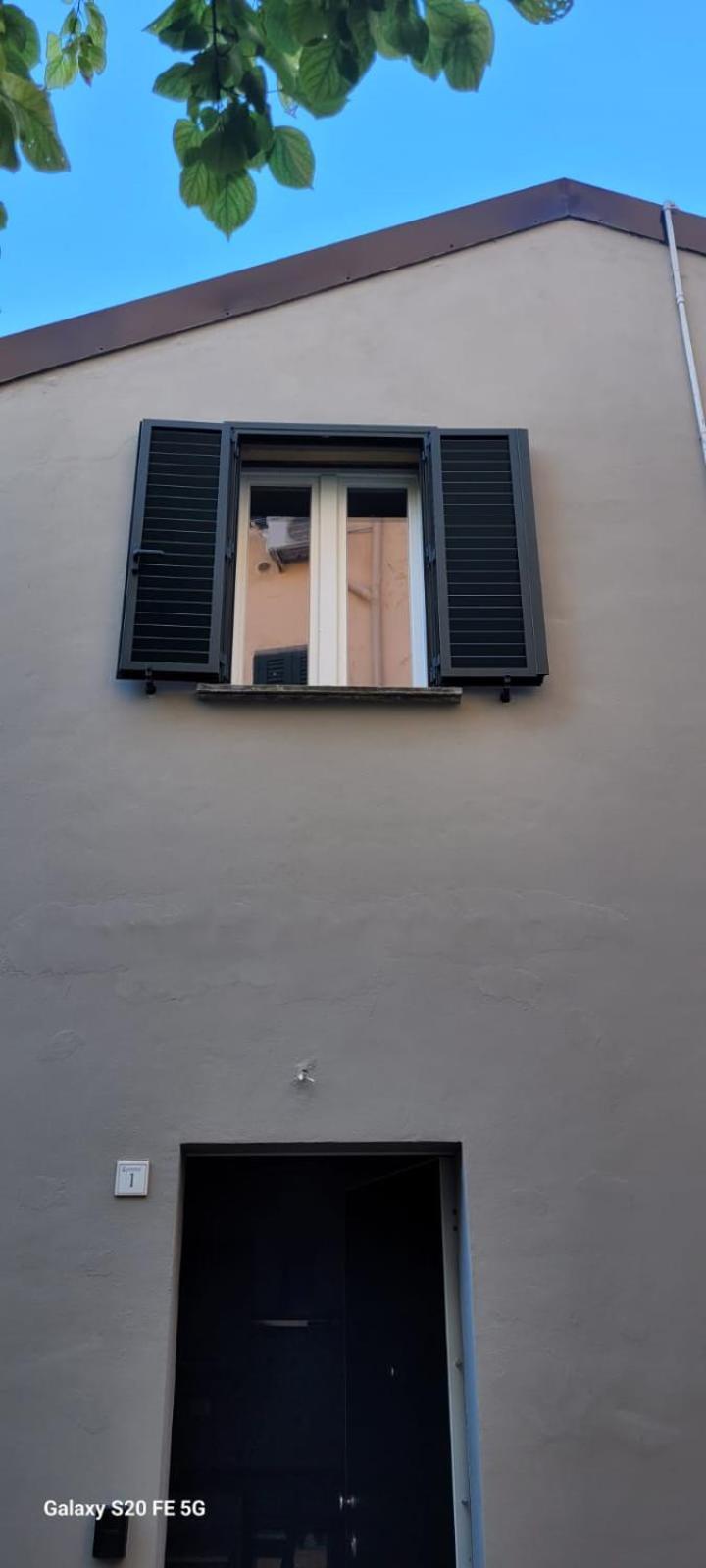 Casa N 1 Con Parcheggio Privato E Colonnina Ricarica Lägenhet Livorno Exteriör bild